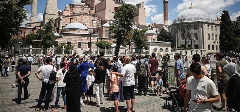 FOREIGN TOURIST ARRIVALS TO TÜRKIYE UP 2% IN JANUARY