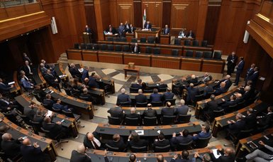 Lebanon lawmakers fail to name president for fourth time