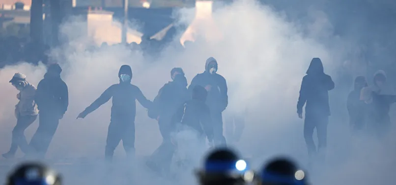 AMNESTY INTERNATIONAL URGES FRENCH AUTHORITIES TO DE-ESCALATE TENSIONS DURING STUDENT PROTESTS