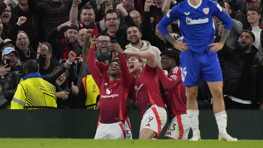 MANCHESTER UNITED FİNALDE