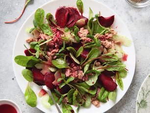 Pancarlı Ton Balıklı Yeşil Salata