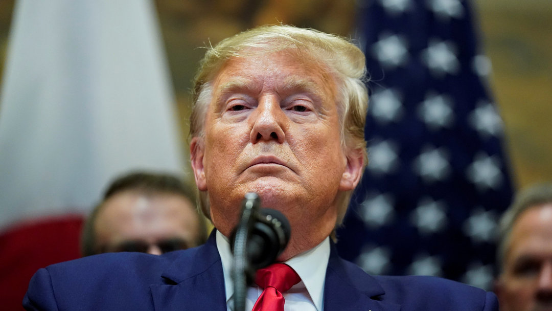 TRUMP, ÇİN’E YÖNELİK YÜKSEK TARİFELERİ 90 GÜN DAHA ASKIYA ALDI