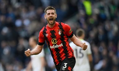 Tottenham blow top-four chance in defeat by Bournemouth