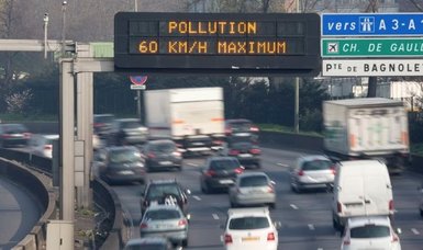 EU parliament approves ban on gas, diesel cars by 2035