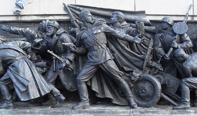 Bulgaria detains 4 for damaging Soviet monument in capital