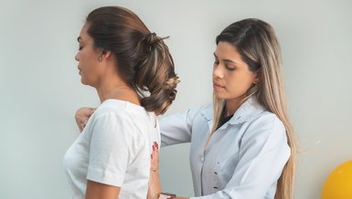 Duruşu ve postürü düzelten 3 hareket