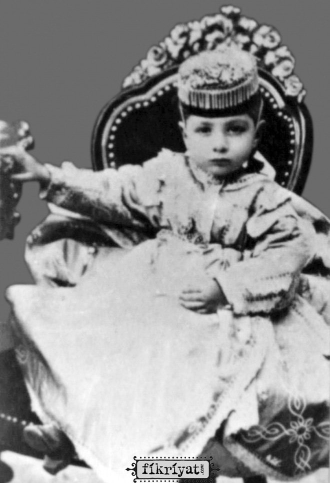 Sorularla Bizans İmparatorluğu kitabını indir
Sorularla Bizans İmparatorluğu kitabını indir [PDF ve ePUB
![Osmanlı�da padişah çocukları nasıl yetiştirilirdi Osmanlı�da padişah çocukları nasıl yetiştirilirdi