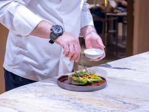 Yerelden Evrensele; İlker Erdoğan