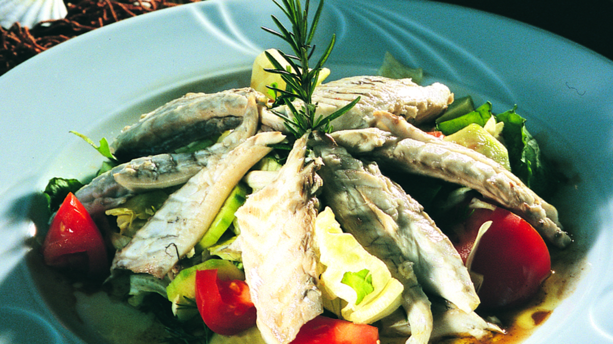 Lüfer Salata