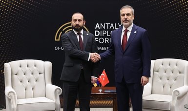 Turkish, Armenian foreign ministers meet in Antalya
