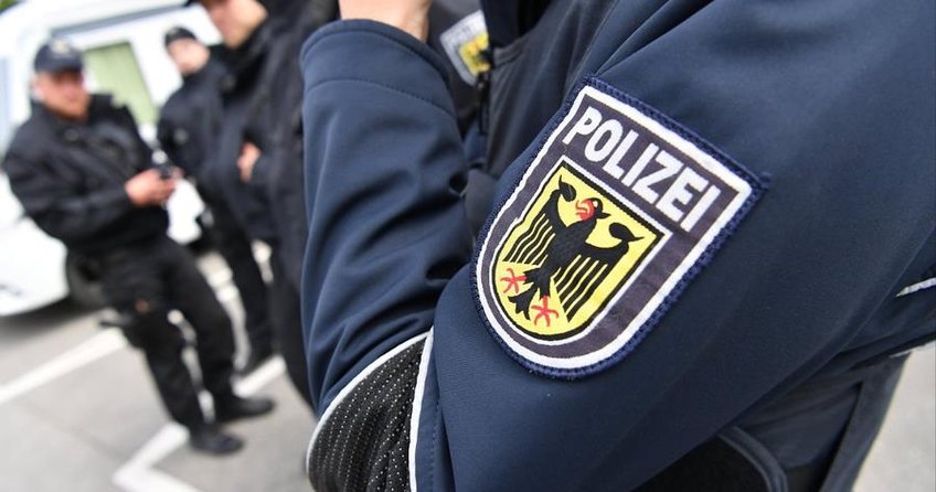 Alman polisi 14 kişiyi öldürdü