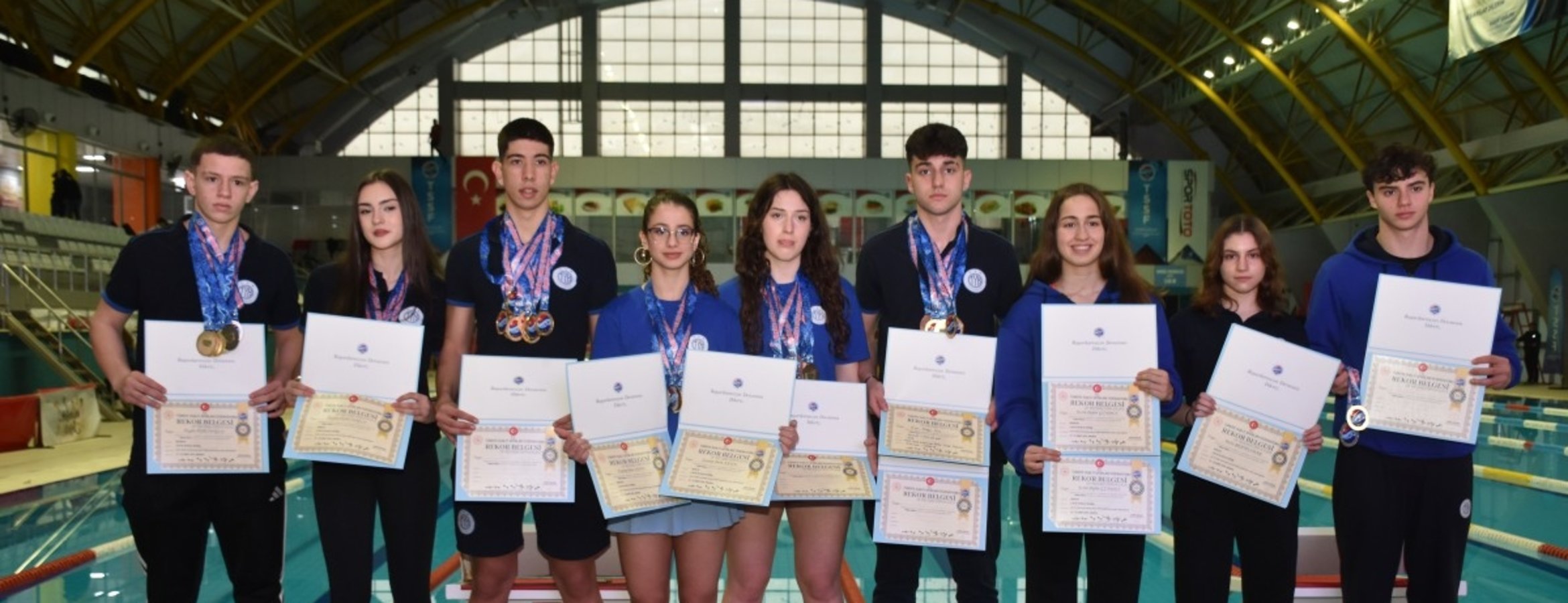 Paletli Yüzme Kulüpler Arası Gençler Türkiye Şampiyonası, Sakarya’da sona erdi