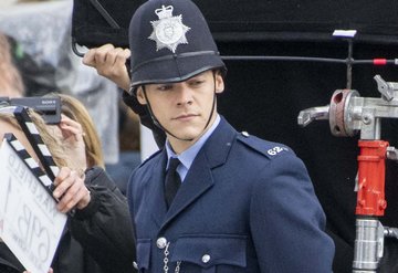 Harry Styles Komiser Oldu!