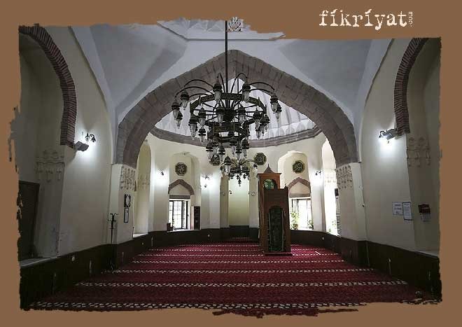 Sohbetler yapılıyor, konaklama hizmeti veriliyordu