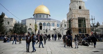 Jewish settlers storm Al-Aqsa for New Year celebration