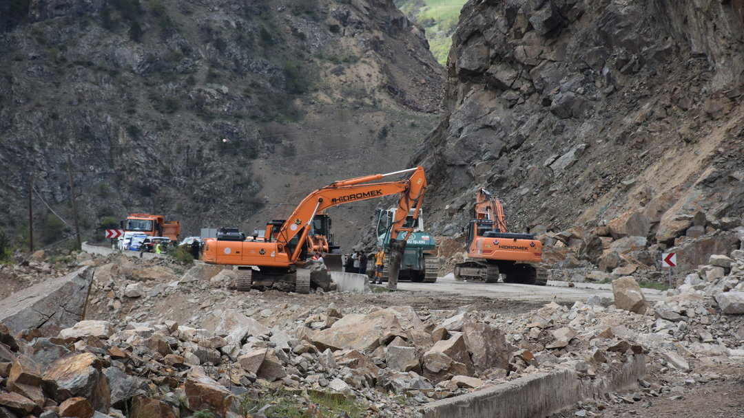 GÜMÜŞHANE’DE HEYELAN