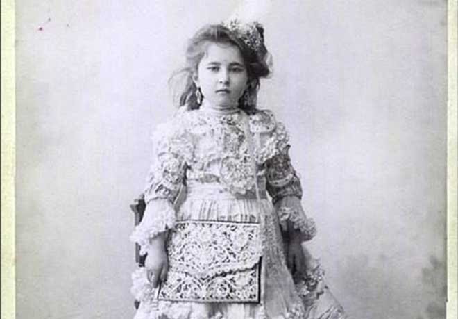 AYŞE SULTAN HAMİDE AYŞE OSMANOĞLU