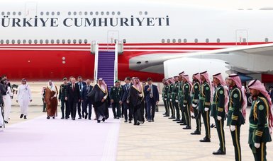 Turkish President Erdoğan in Riyadh for joint Arab-Islamic summit on Gaza