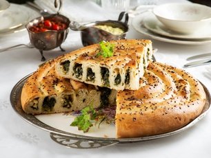 Karışık Otlu Börek