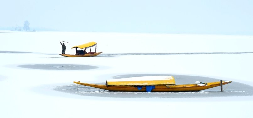 KASHMIR REELS UNDER BITTER COLD SPELL
