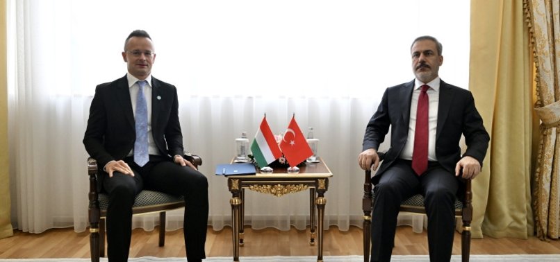 TURKISH, HUNGARIAN FOREIGN MINISTERS HOLD TALKS IN ASTANA