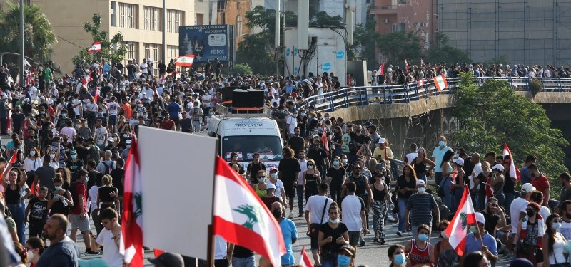Dozens hurt in Lebanon clashes on blast anniversary