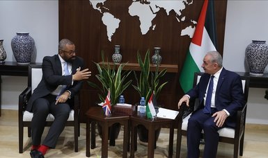 UK foreign secretary holds talks with Palestinian prime minister
