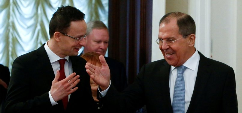 HUNGARIAN FOREIGN MINISTER MEETS RUSSIAN COUNTERPART LAVROV AT UN