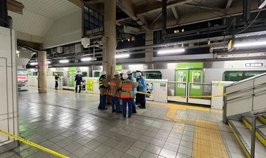 Stabbing incident on Tokyo train leaves 4 injured, suspect arrested