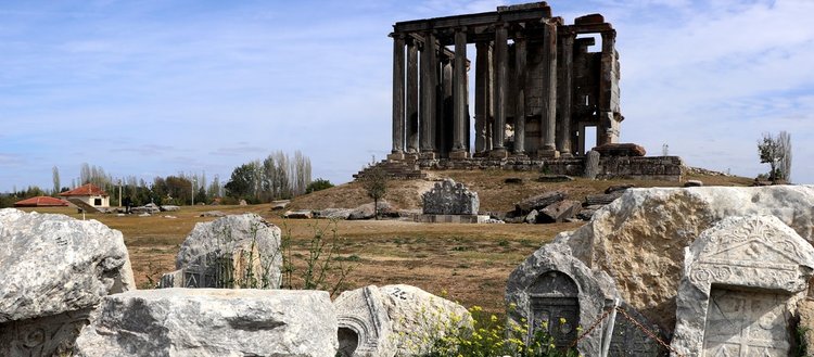 Zeus Tapınağı’nda Çavdar Türklerine ait 400 figür