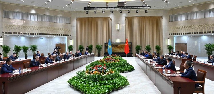 Kazakistan Cumhurbaşkanı Tokayev, Çin’in Sincan Uygur Özerk Bölgesi’ni ziyaret etti