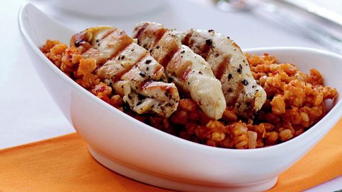 Tavuklu Buğday Salatası