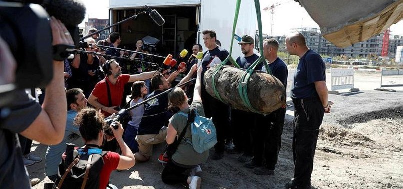 BERLIN EVACUATES CITY CENTER FOR WWII BOMB DISPOSAL