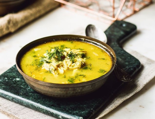 Zerdeçallı Tavuk Suyu Çorbası
