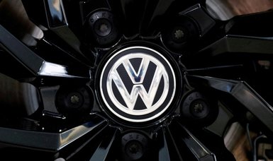 German carmaker VW negotiating sale of plant in Russia