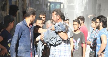 Regime airstrikes on Idlib destroy health facilities, civilian death toll reaches 296