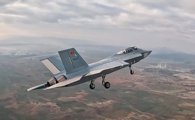 Turkish fighter jet KAANs maiden flight makes headlines worldwide