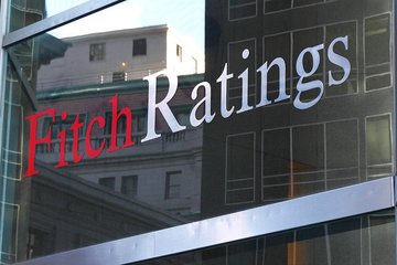 Fitch, Hürmüz Boğazı’ndaki kapanmanın geçici olduğunu ve petrol fiyatlarını sınırlı etkileyebileceğini belirtti