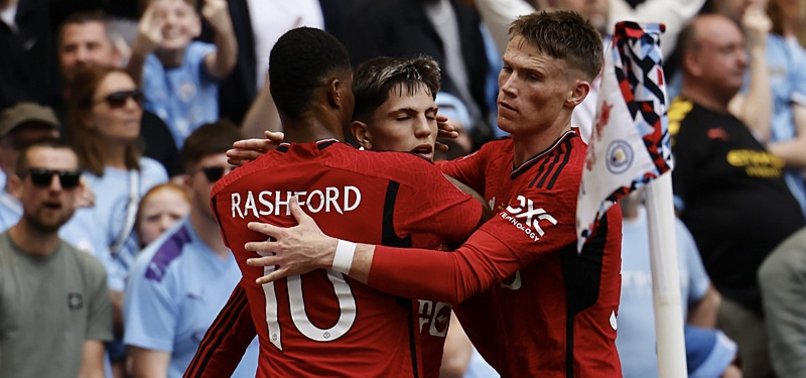 MANCHESTER UNITED STUN MANCHESTER CITY TO WIN FA CUP FINAL