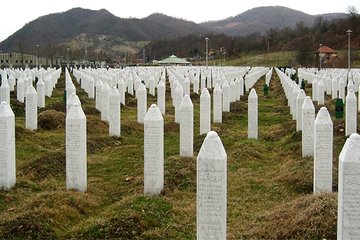 Srebrenitsa ve mavi kelebekler