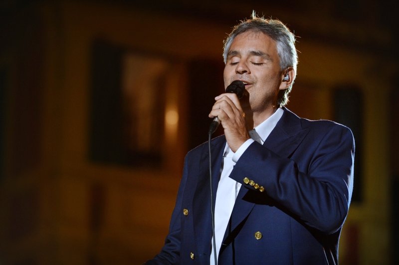 ANDREA BOCELLİ CORONA VİRÜSE YAKALANDI
