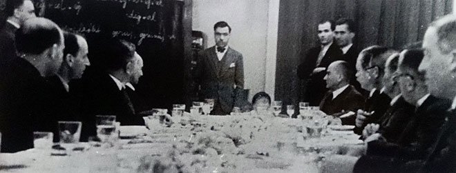 Bin Yillik Tarihe Sirt Donusun Ilani Harf Inkilabi Fikriyat Gazetesi