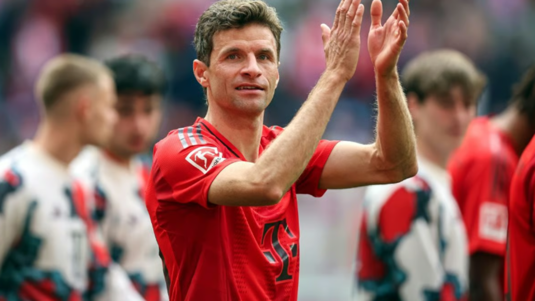 THOMAS MÜLLER ÇEYREK ASIR SONRA FORMASINI ÇIKARDI