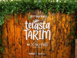 Akmerkez’in Üçgen Teras’ı Terasta Tarım Projesi ile Yeşerdi