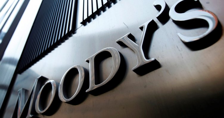 Moody’s, Fransa’nın kredi notu görünümünü düşürdü