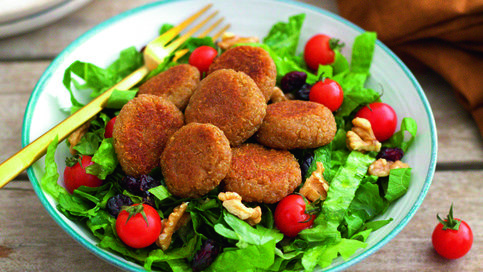 Kinoa Köfteli Mevsim Salatası
