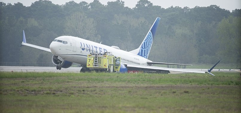 7 INJURED WHEN UNITED AIRLINES FLIGHT DIVERTED TO NEW YORK DUE TO TURBULENCE