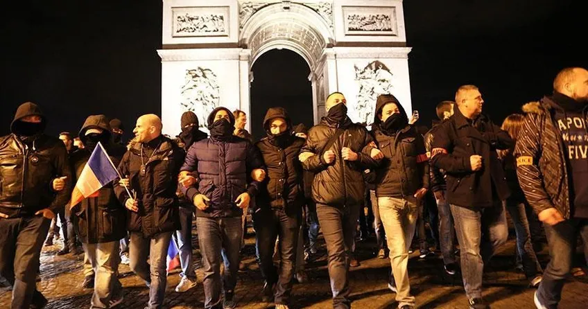 Fransa’da polisler de ’Yeter artık’ dedi