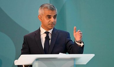 London mayor warns of 45C days 'in foreseeable future'