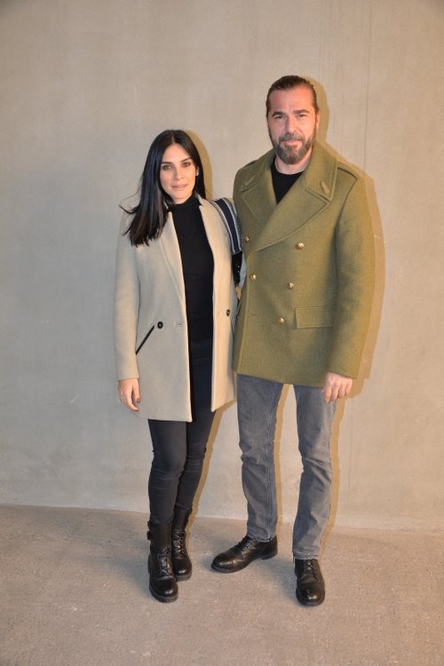 Neslişah Alkoçlar ve Engin Altan Düzyatan gece gezmesinde samdan